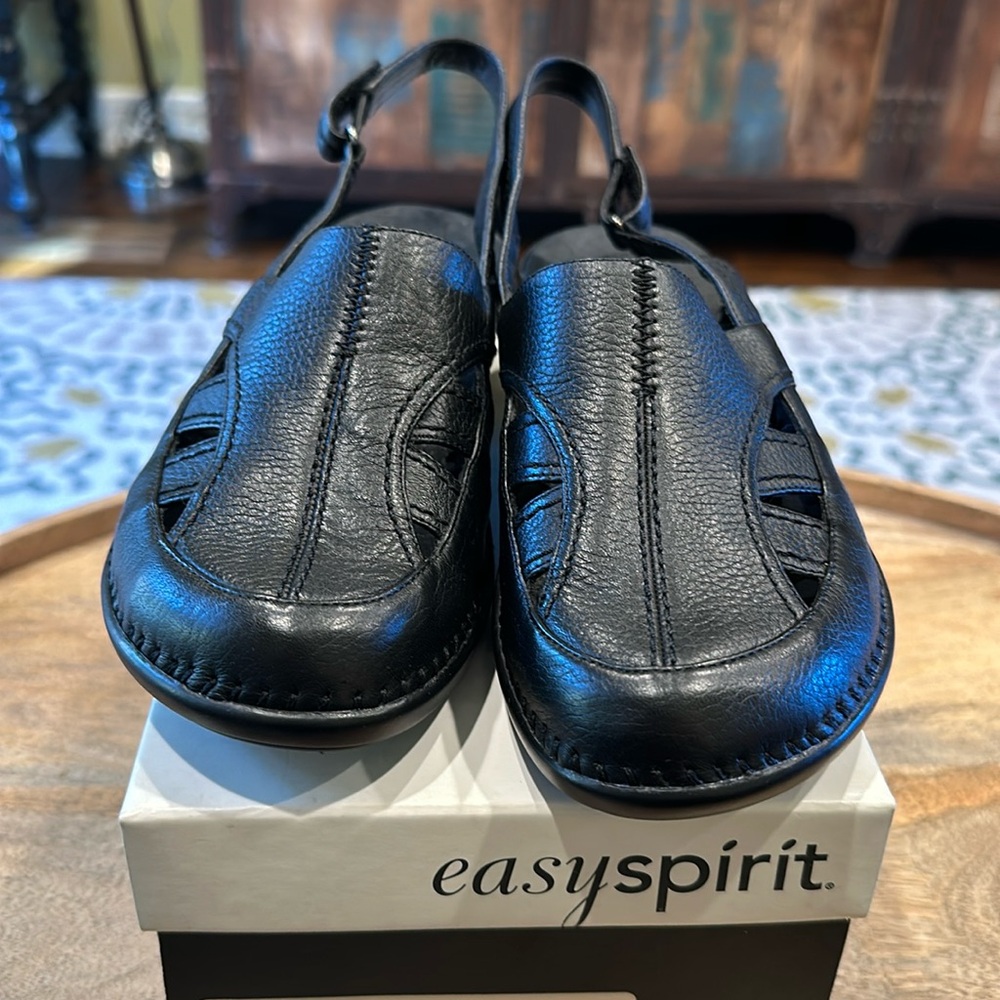 Easy Spirit Adeliat Black Leather Walking Sandles W/Velcro Strap Closures WIDE